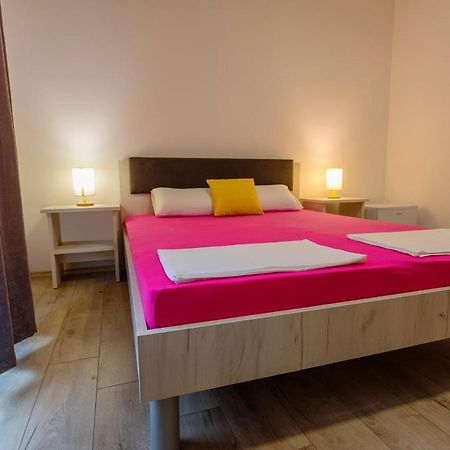 Villa Odobasic Rooms Мостар Екстериор снимка
