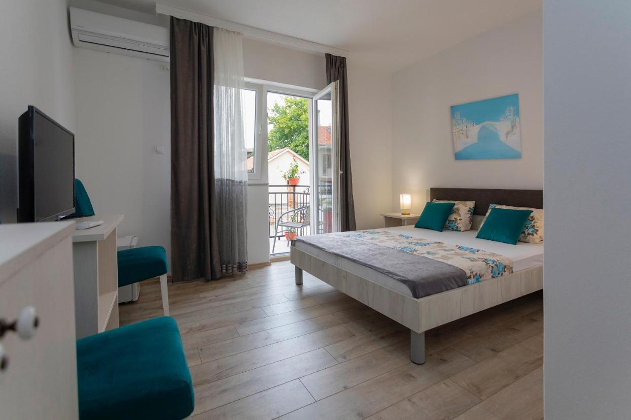 Villa Odobasic Rooms Мостар Екстериор снимка